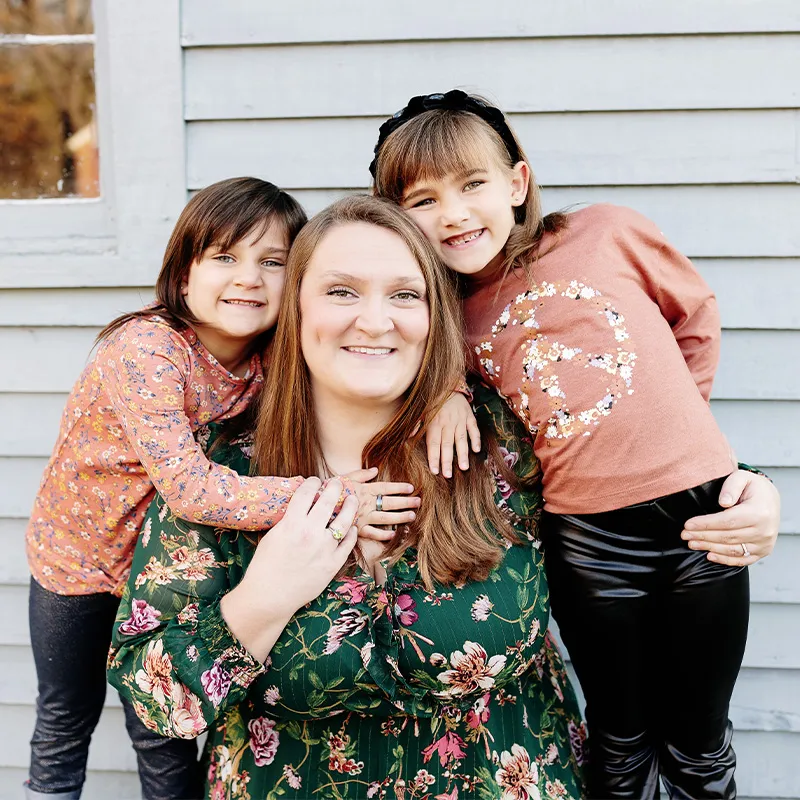 Photo of Strong Futures Alumni, Blake with her children